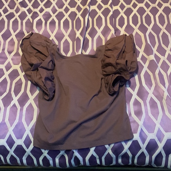 Target brown shirt, less than a year old - Picture 2 of 2